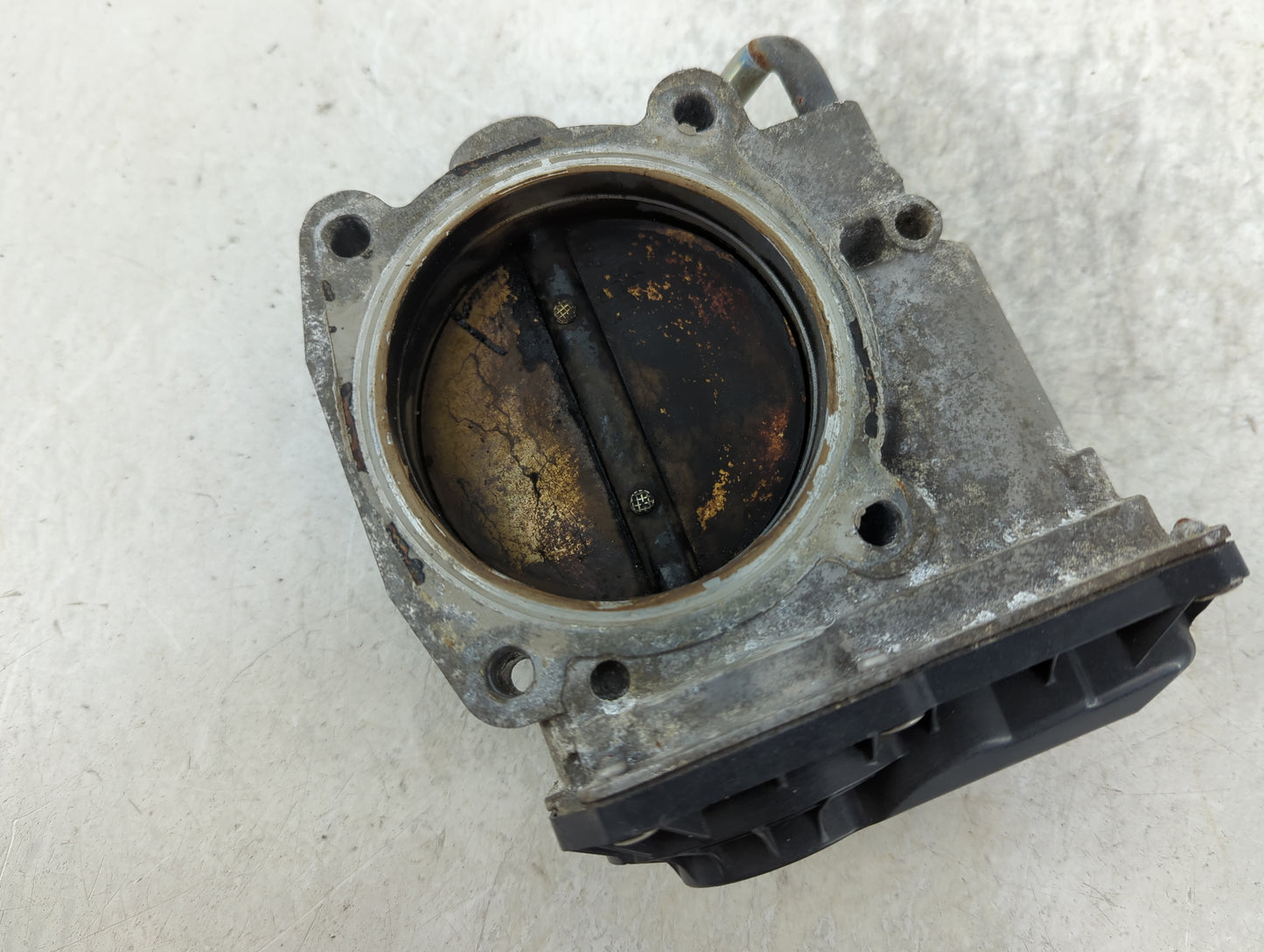 2005 Land Rover Land Rover Throttle Body P/N:4H23-9F991-BC Fits Fits 2006 OEM Used Auto Parts - Oemusedautoparts1.com