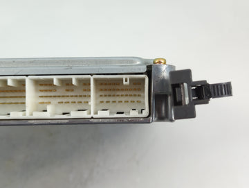 2004-2005 Lexus Es330 PCM Engine Control Computer ECU ECM PCU OEM P/N:89661-33B30 Fits Fits 2004 2005 OEM Used Auto Parts