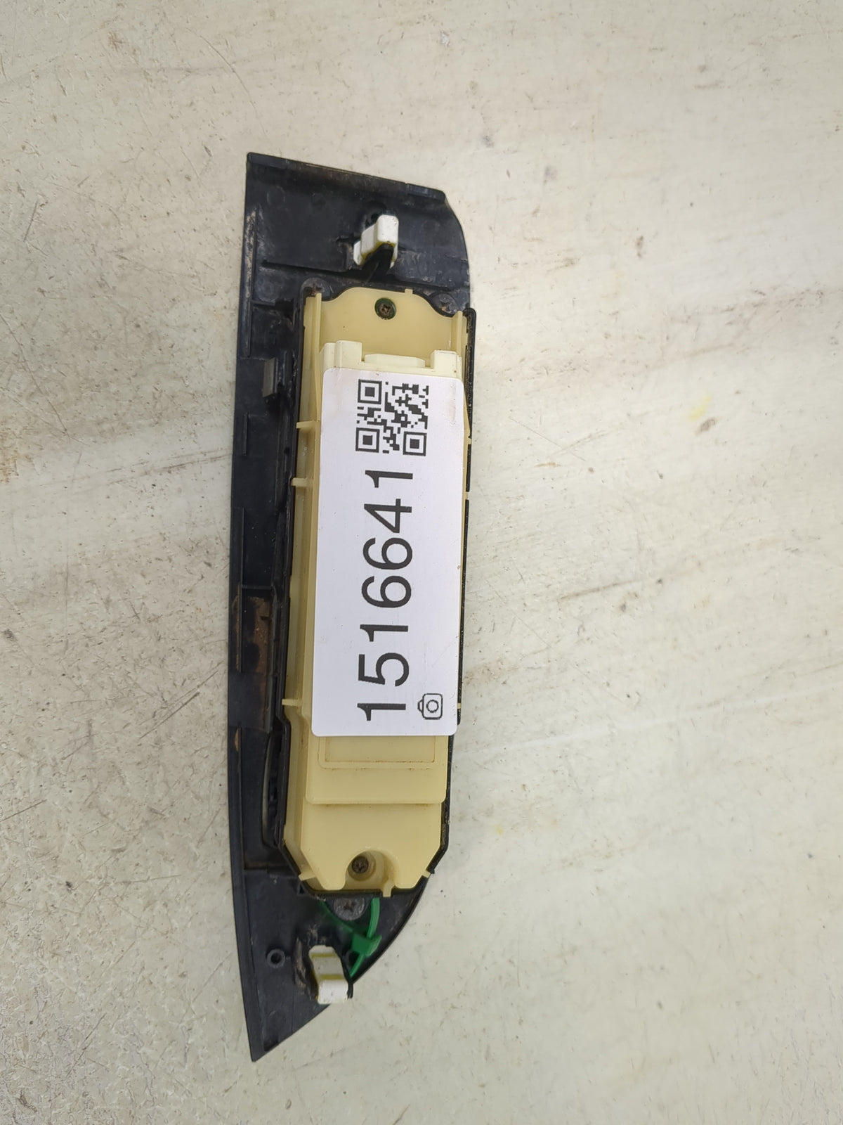 2005 Lexus Rx330 Master Power Window Switch Replacement Driver Side Left Fits OEM Used Auto Parts - Oemusedautoparts1.com