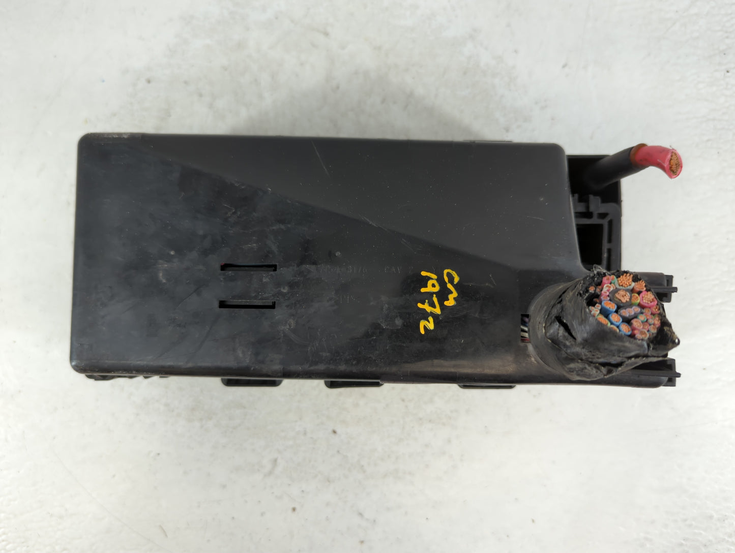 2004-2005 Lincoln Aviator Fusebox Fuse Box Panel Relay Module Fits Fits 2004 2005 OEM Used Auto Parts - Oemusedautoparts1.co