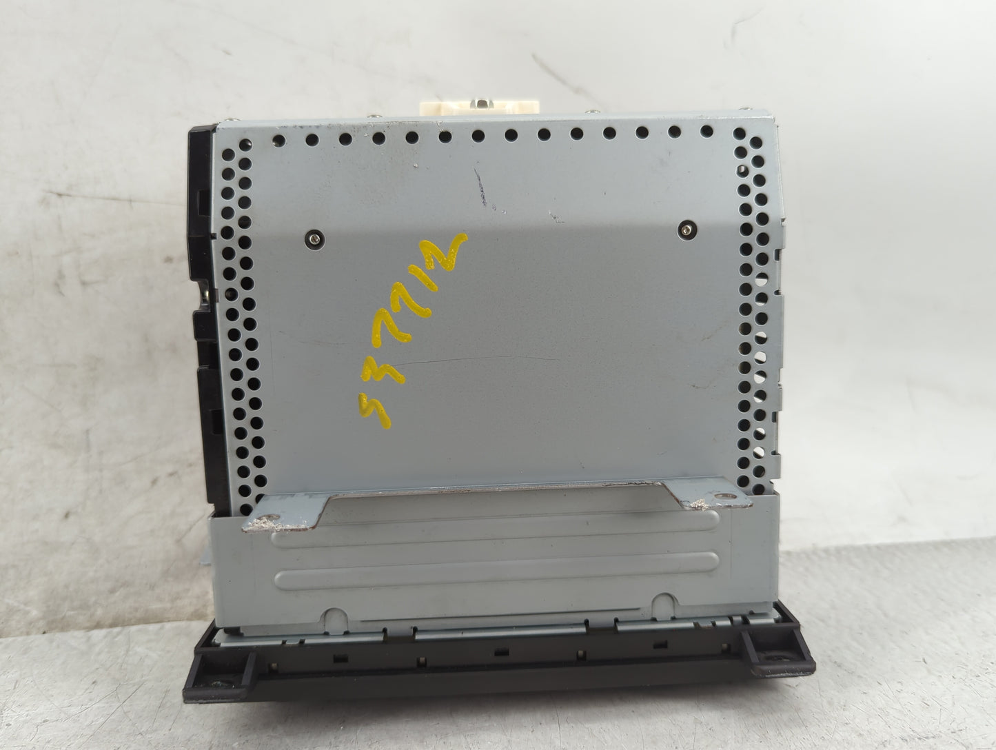 2005 Lincoln Town Car Radio AM FM Cd Player Receiver Replacement P/N:5W1T-18C868-AF Fits OEM Used Auto Parts - Oemusedautopa