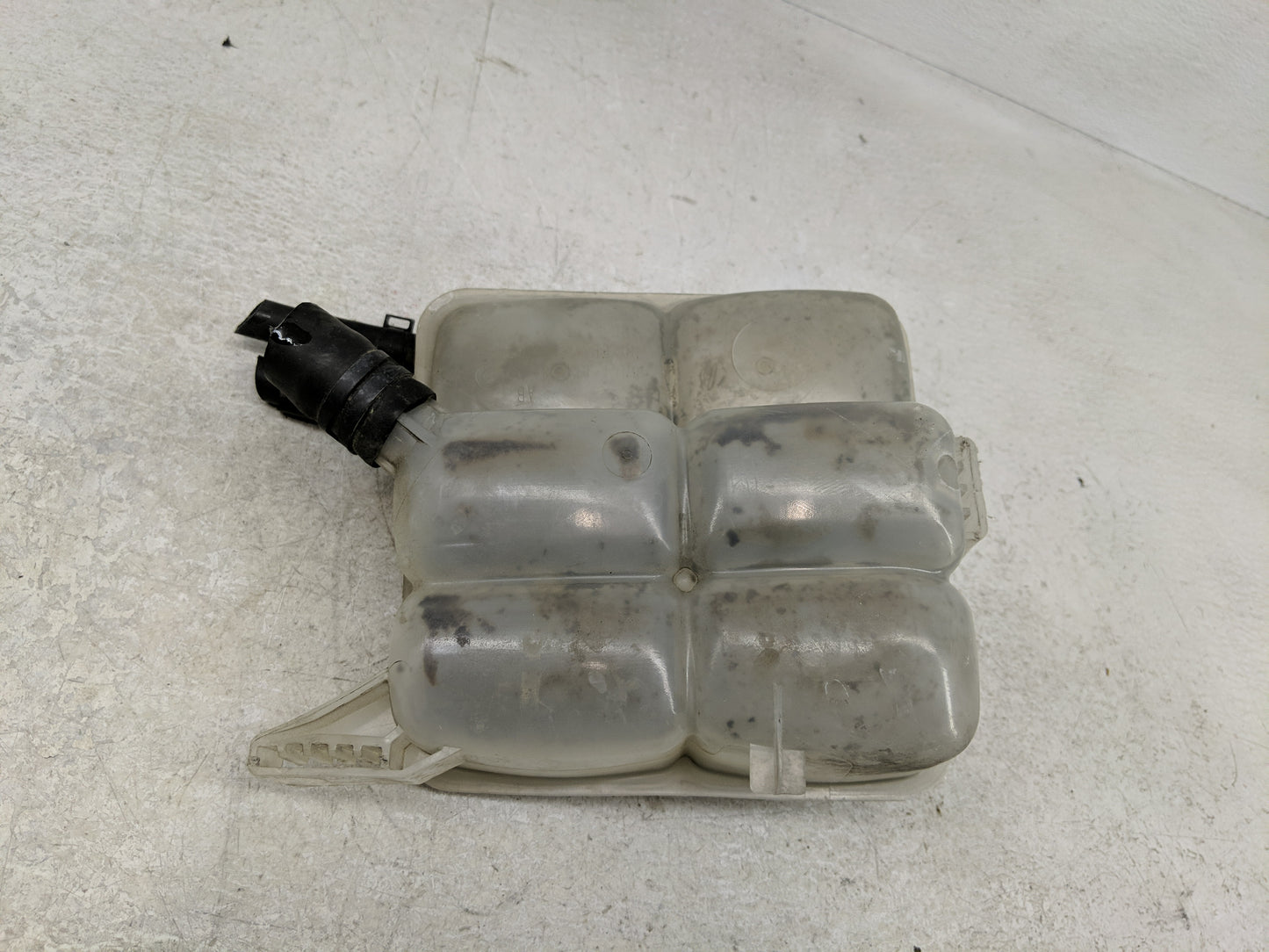2004-2009 Mazda 3 Windshield Washer Fluid Reservoir Bottle Oem - Oemusedautoparts1.com
