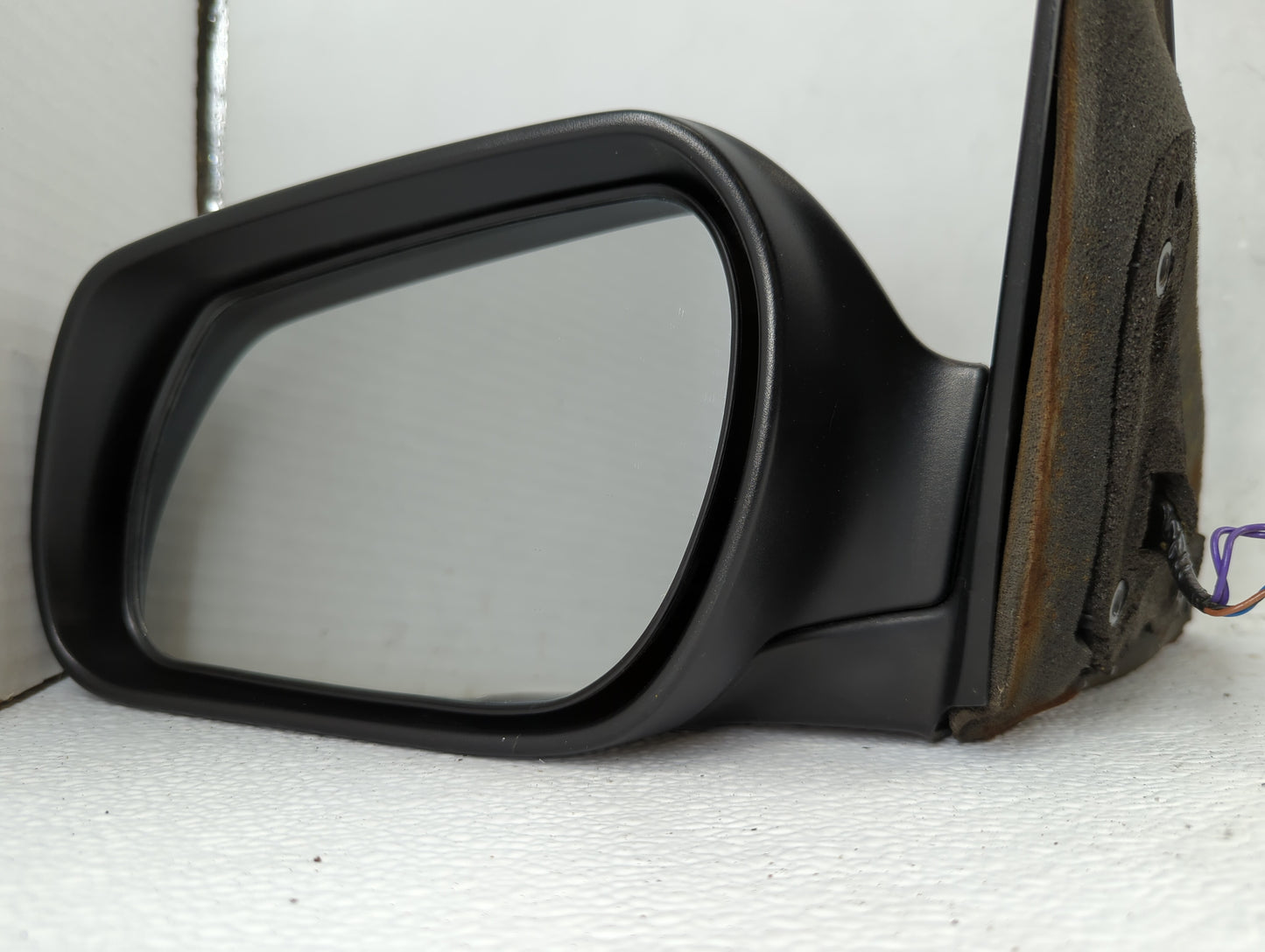 2004-2006 Mazda 3 Driver Side View Mirror - Left Door Mirror OEM Used - Oemusedautoparts1.com