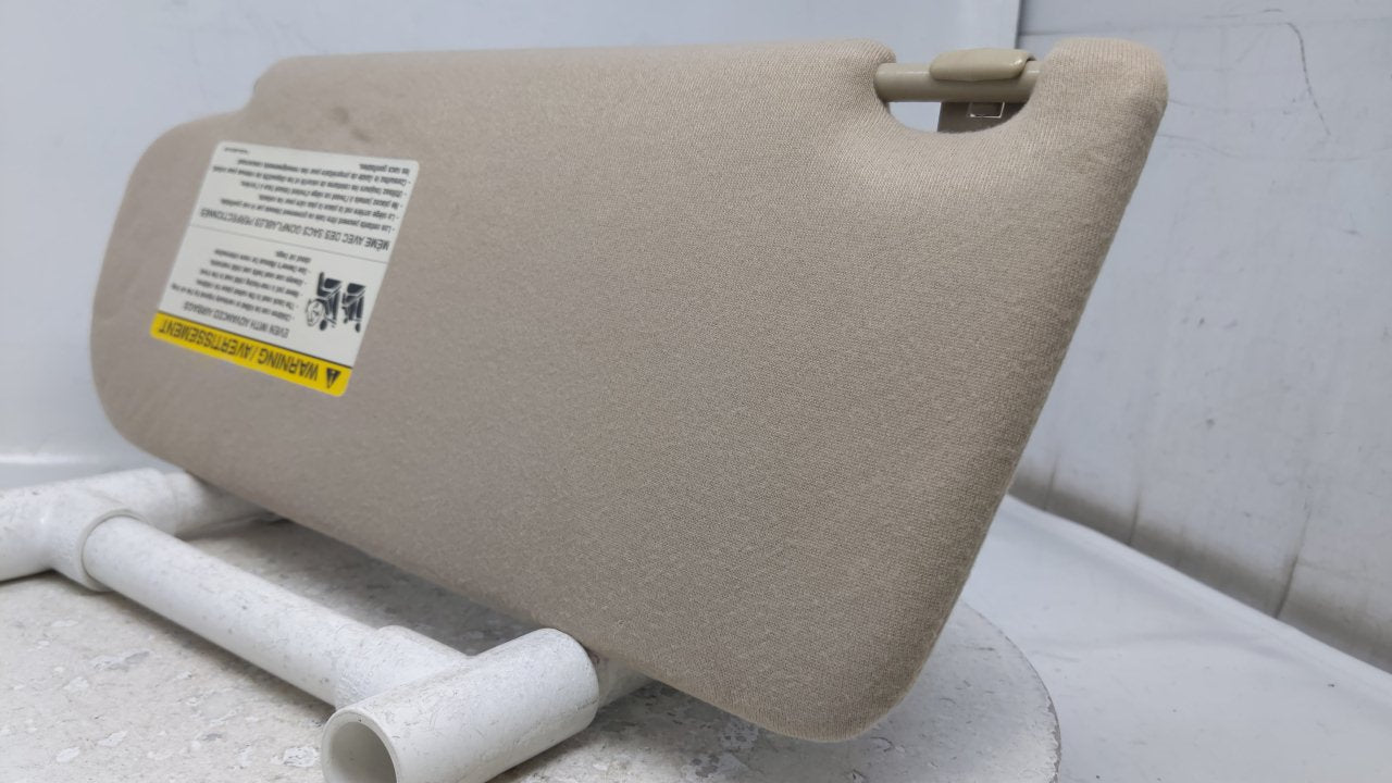 2005 Mazda 6 Sun Visor Shade Replacement Passenger Right Mirror Fits OEM Used Auto Parts - Oemusedautoparts1.com