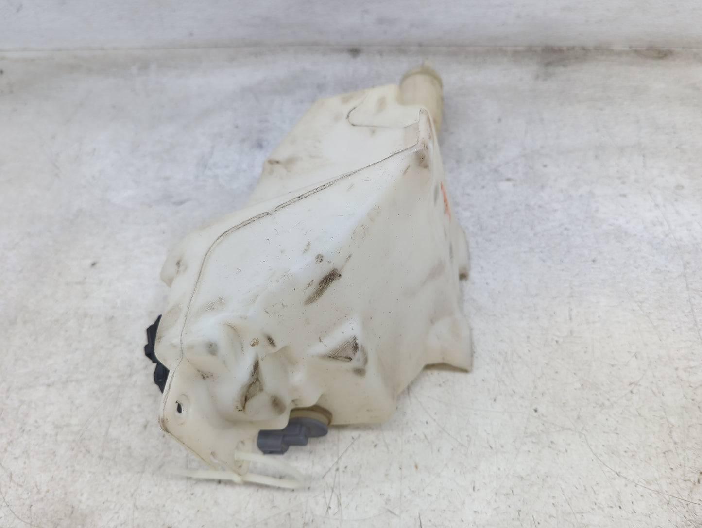 Mazda Mazda6 Windshield Washer Fluid Reservoir Bottle 1482217 - Oemusedautoparts1.com