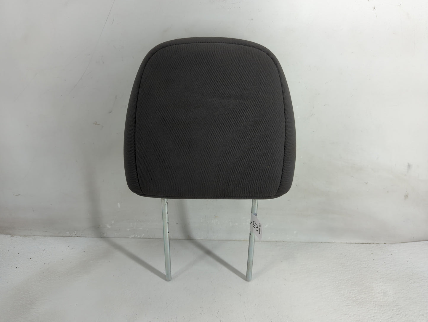 2005 Mazda Tribute Headrest Head Rest Front Driver Passenger Seat Fits OEM Used Auto Parts - Oemusedautoparts1.com