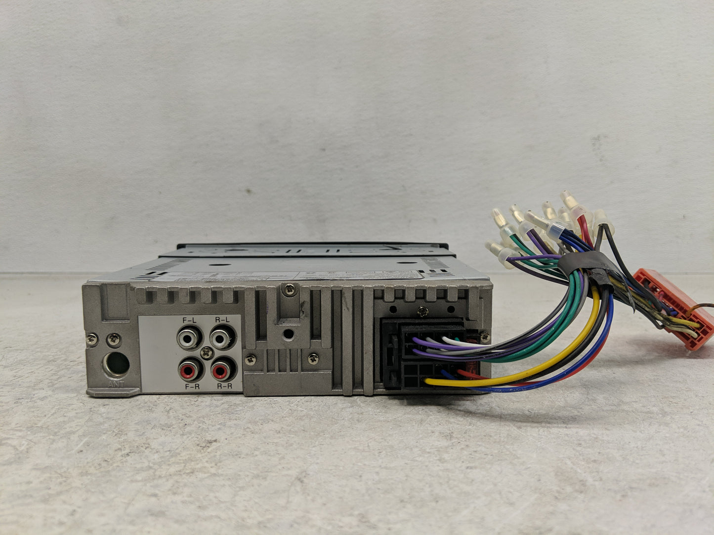 2005 Mazda Tribute Radio AM FM Cd Player Receiver Replacement P/N:VCD-21B Fits OEM Used Auto Parts - Oemusedautoparts1.com