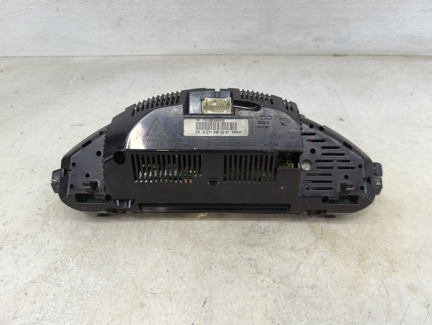 2005 Mercedes-Benz E-Class Instrument Cluster Speedometer Gauges P/N:A2115400047 110.080.284/015 Miles:151K Fits OEM Used Au