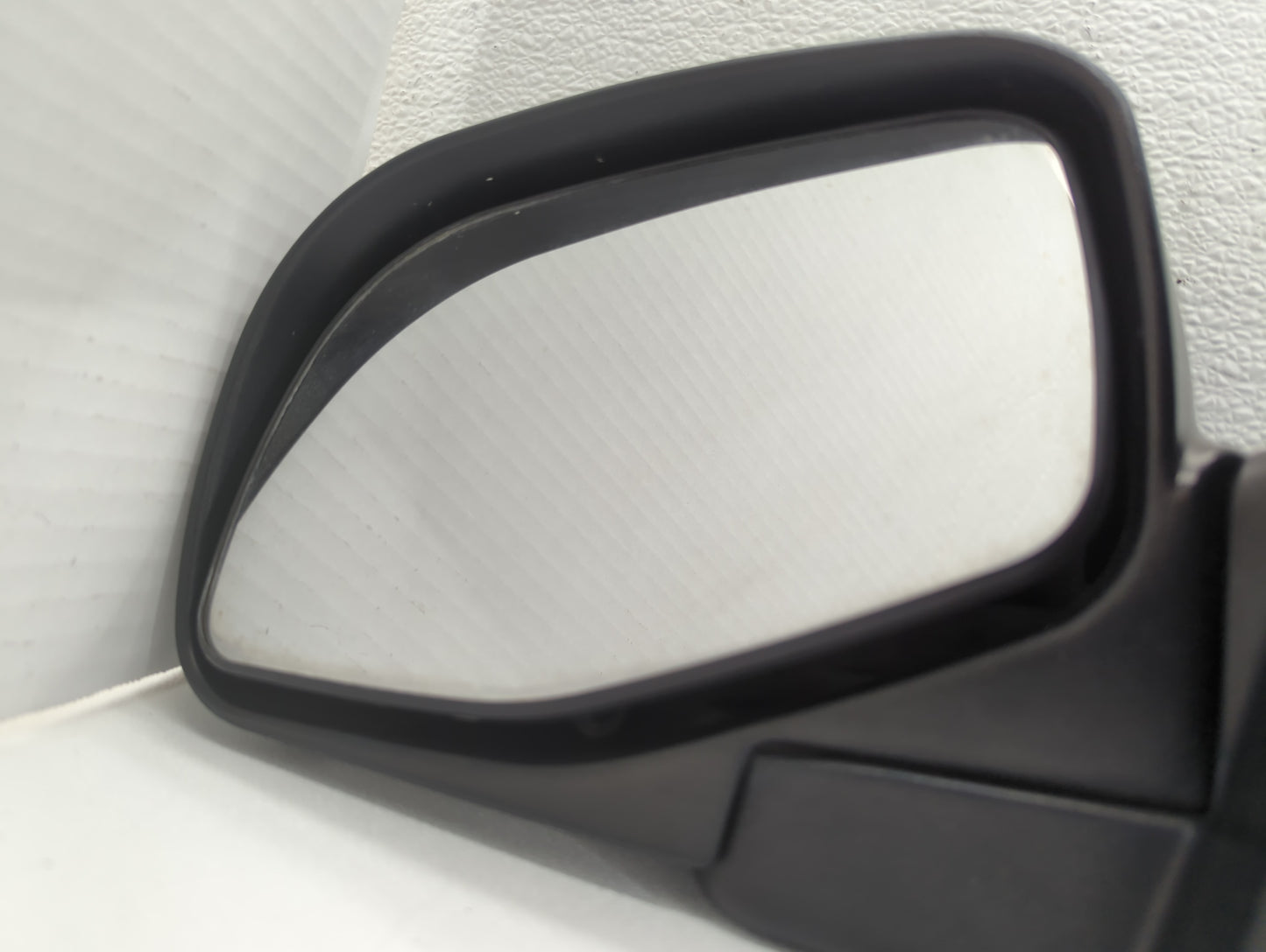 2002-2005 Mercury Mountaineer Driver Side View Mirror - Left Door Mirror OEM Used - Oemusedautoparts1.com