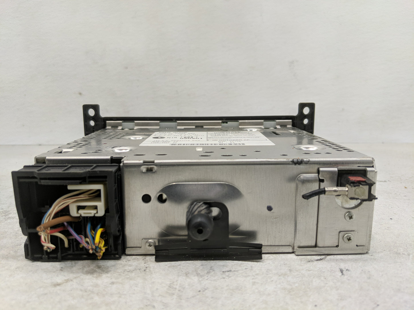 2005 Mini Cooper Radio AM FM Cd Player Receiver Replacement Fits OEM Used Auto Parts - Oemusedautoparts1.com