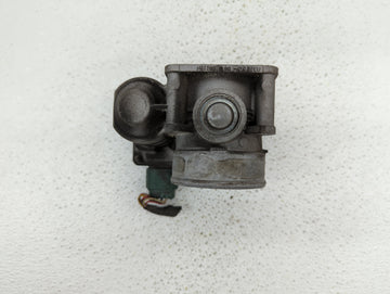 2002-2006 Nissan Altima Throttle Body P/N:RME60-05 576-01, SERA576-01, RME60-06 Fits Fits 2002 2003 2004 2005 2006 OEM Used Auto Parts