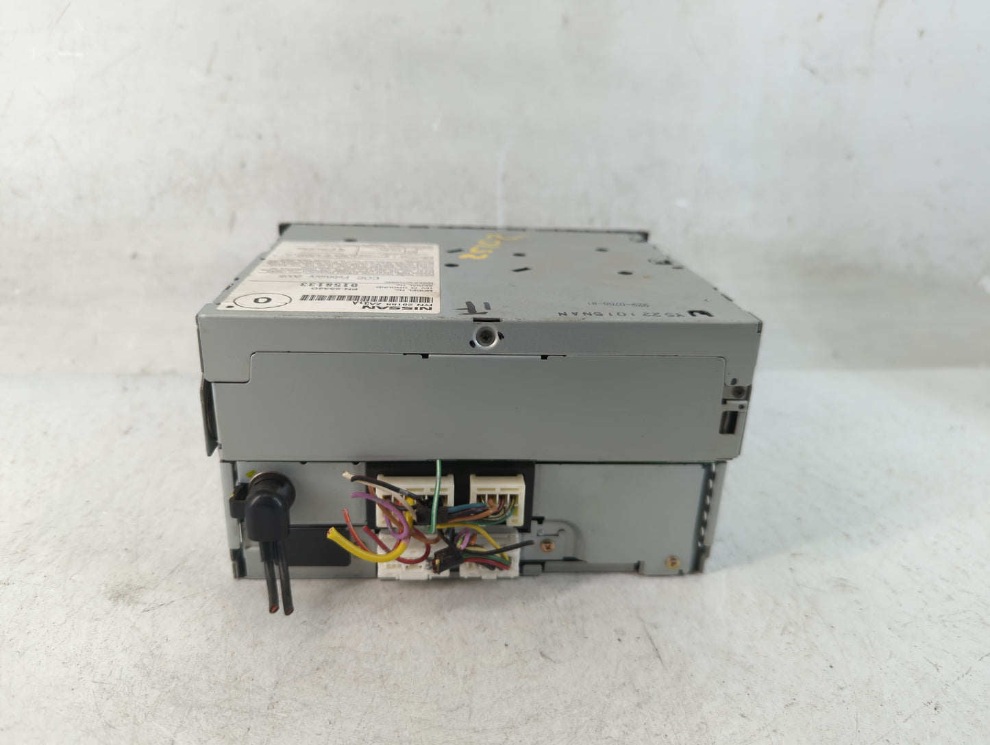 2004-2005 Nissan Maxima Radio AM FM Cd Player Receiver Replacement P/N:28188 ZA31A 7Y300, 2532D Fits Fits 2004 2005 OEM Used