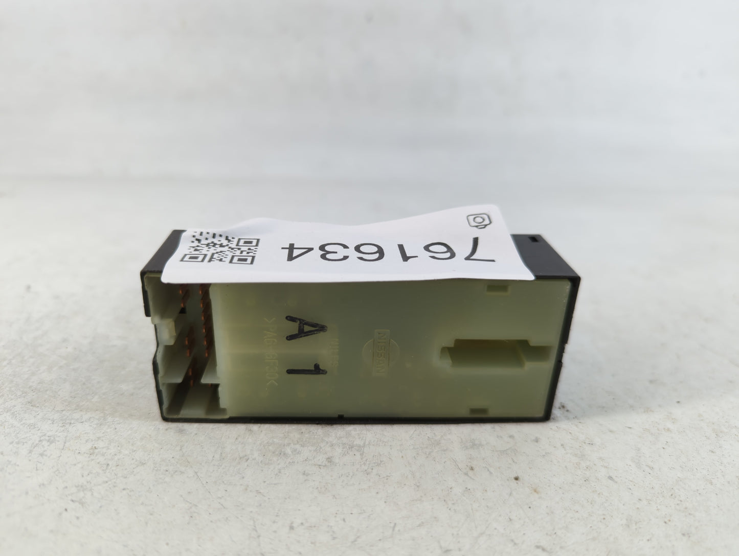 2005-2006 Nissan Murano Master Power Window Switch Replacement Driver Side Left Fits Fits 2005 2006 OEM Used Auto Parts - Oe