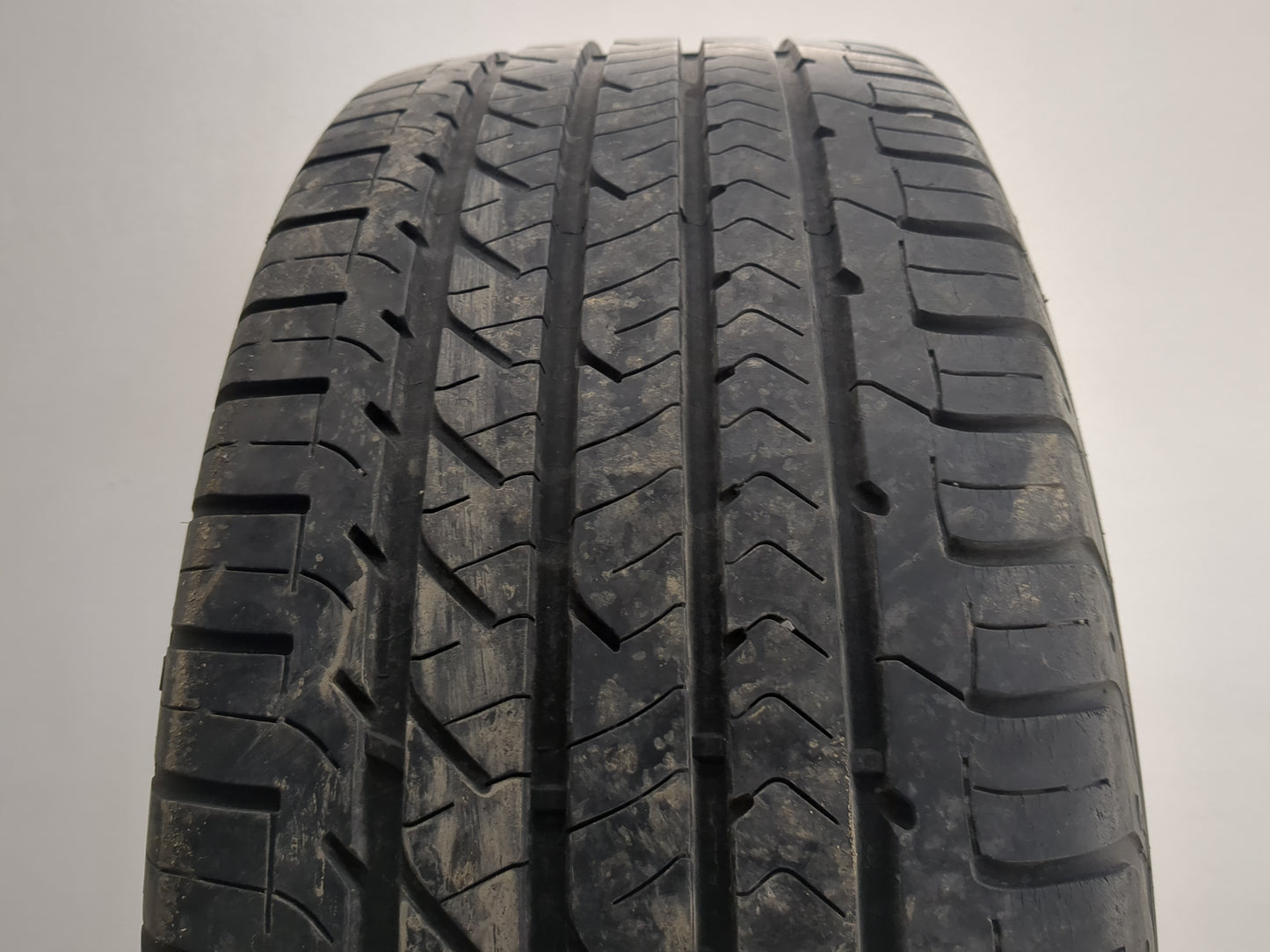 Used Tire 215/55R16 GOODYEAR EAGLE SPORT 93V - Tread Depth 9.5/32 - Oemusedautoparts1.com