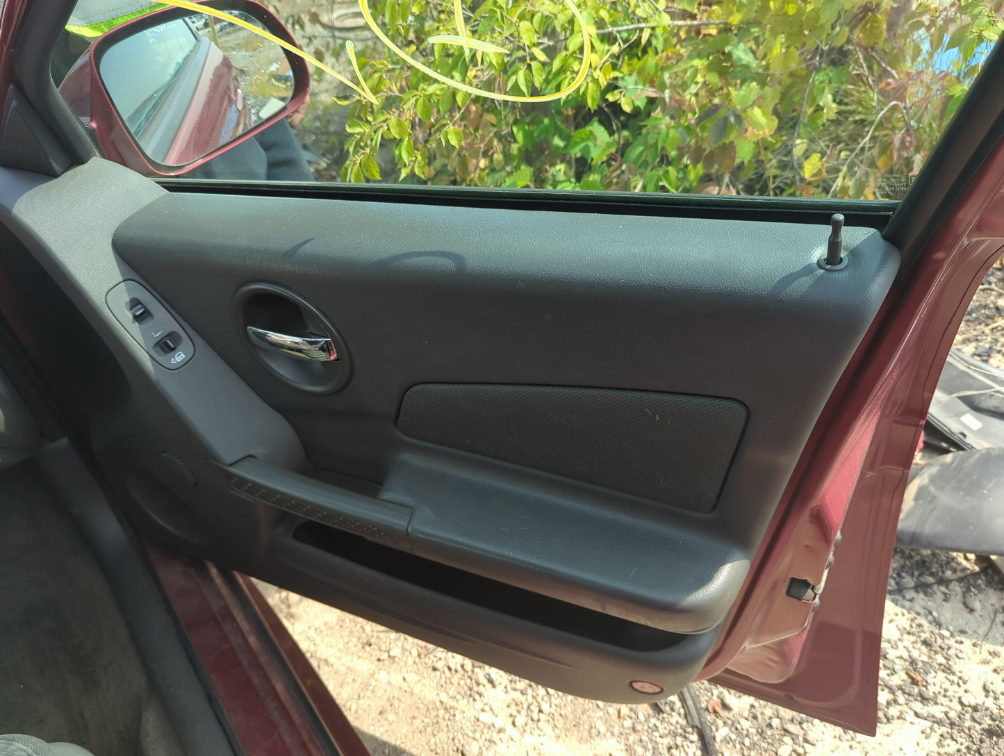 2005 Pontiac Grand Prix Front Right Passenger Interior Door Panel Trim - Oemusedautoparts1.com