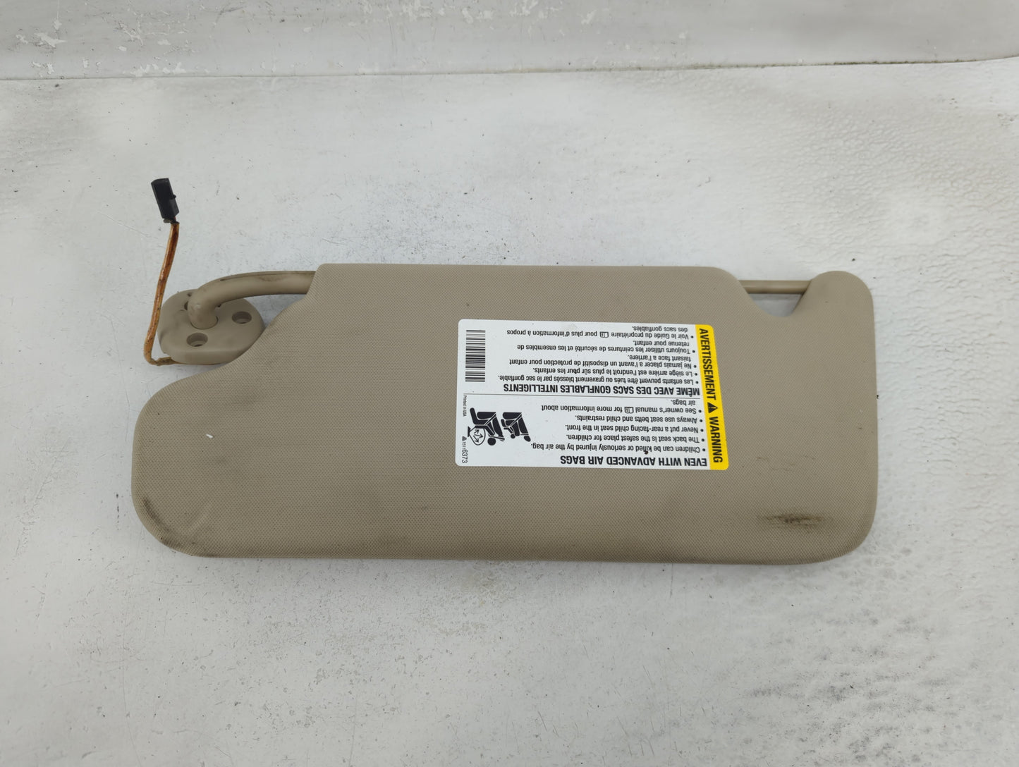 2005-2008 Pontiac Grand Prix Sun Visor Shade Replacement Passenger Right Mirror Fits Fits 2005 2006 2007 2008 OEM Used Auto
