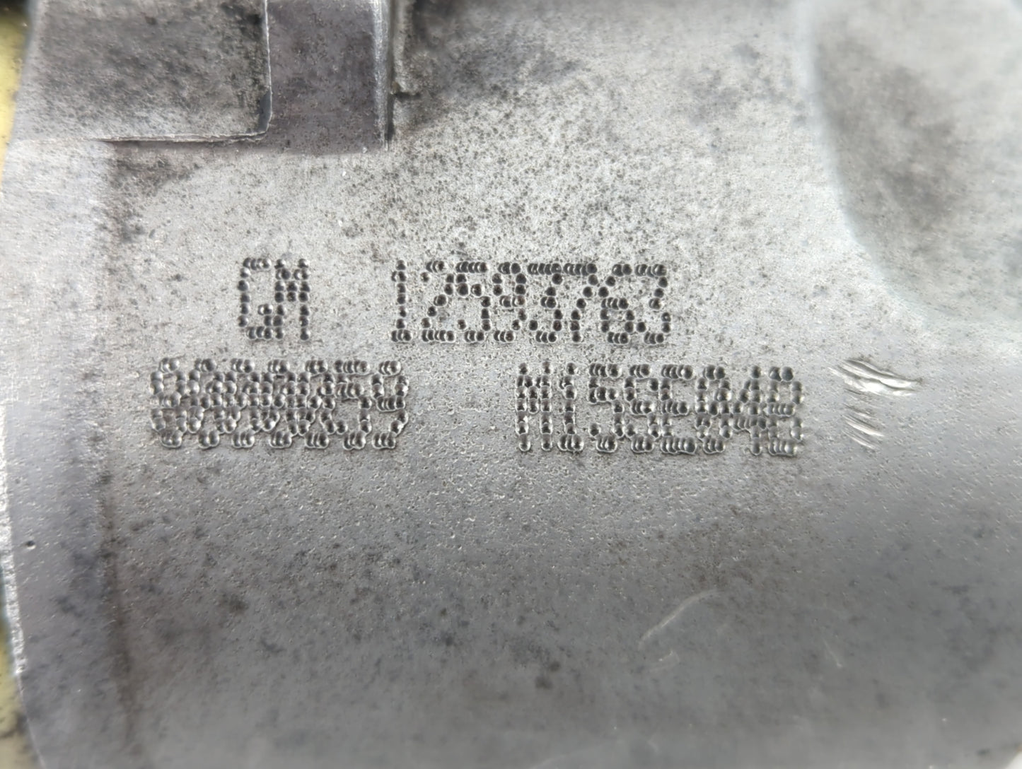 2004-2005 Pontiac Grand Prix Car Starter Motor Solenoid OEM P/N:M15SE04B 12593763 Fits Fits 2004 2005 OEM Used Auto Parts -