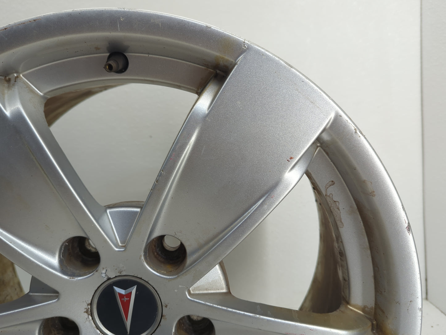 2005-2006 Pontiac Gto Oem Wheel Rim - Oemusedautoparts1.com