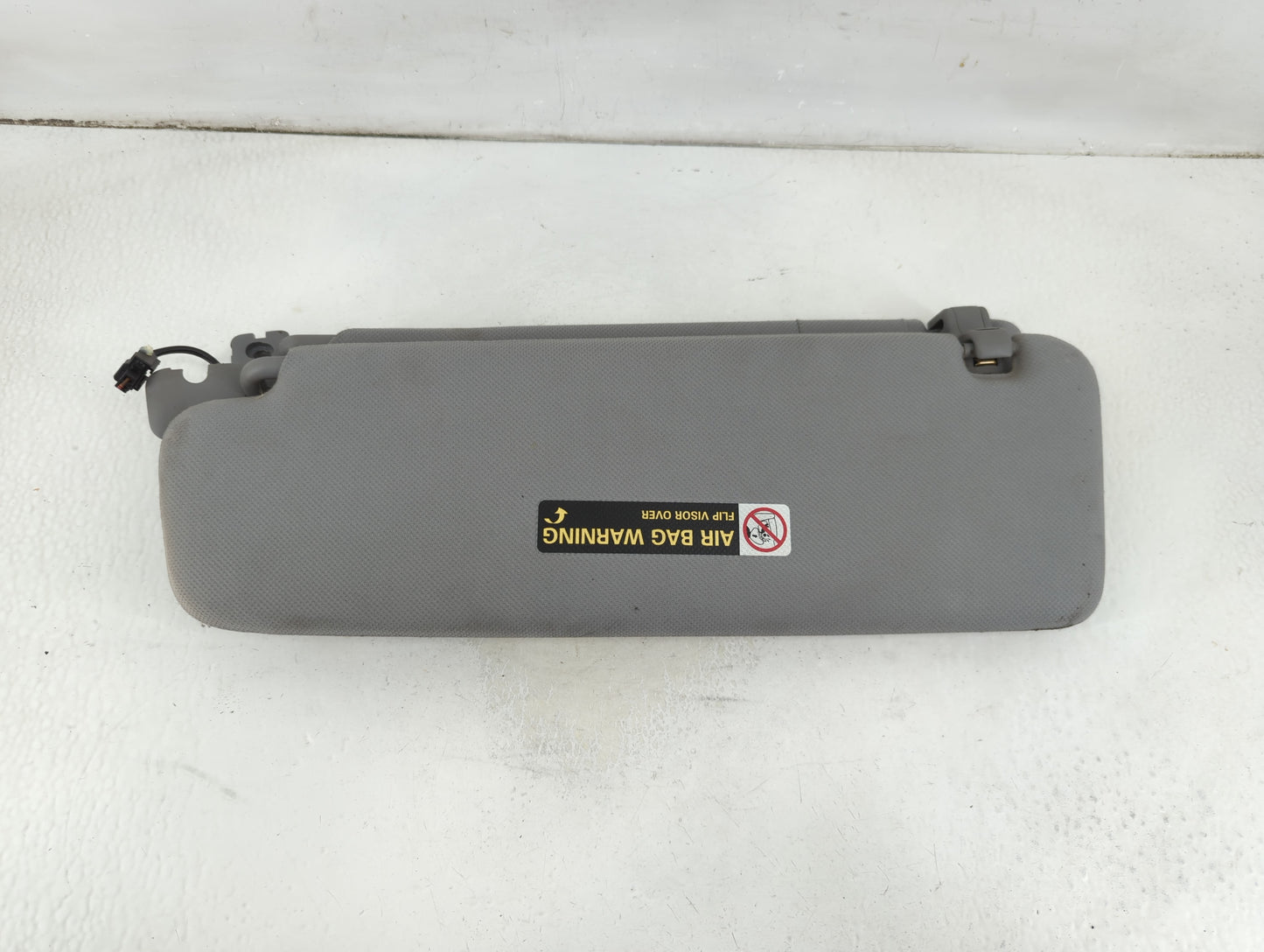 2003-2005 Porsche Cayenne Sun Visor Shade Replacement Passenger Right Mirror Fits Fits 2003 2004 2005 OEM Used Auto Parts -