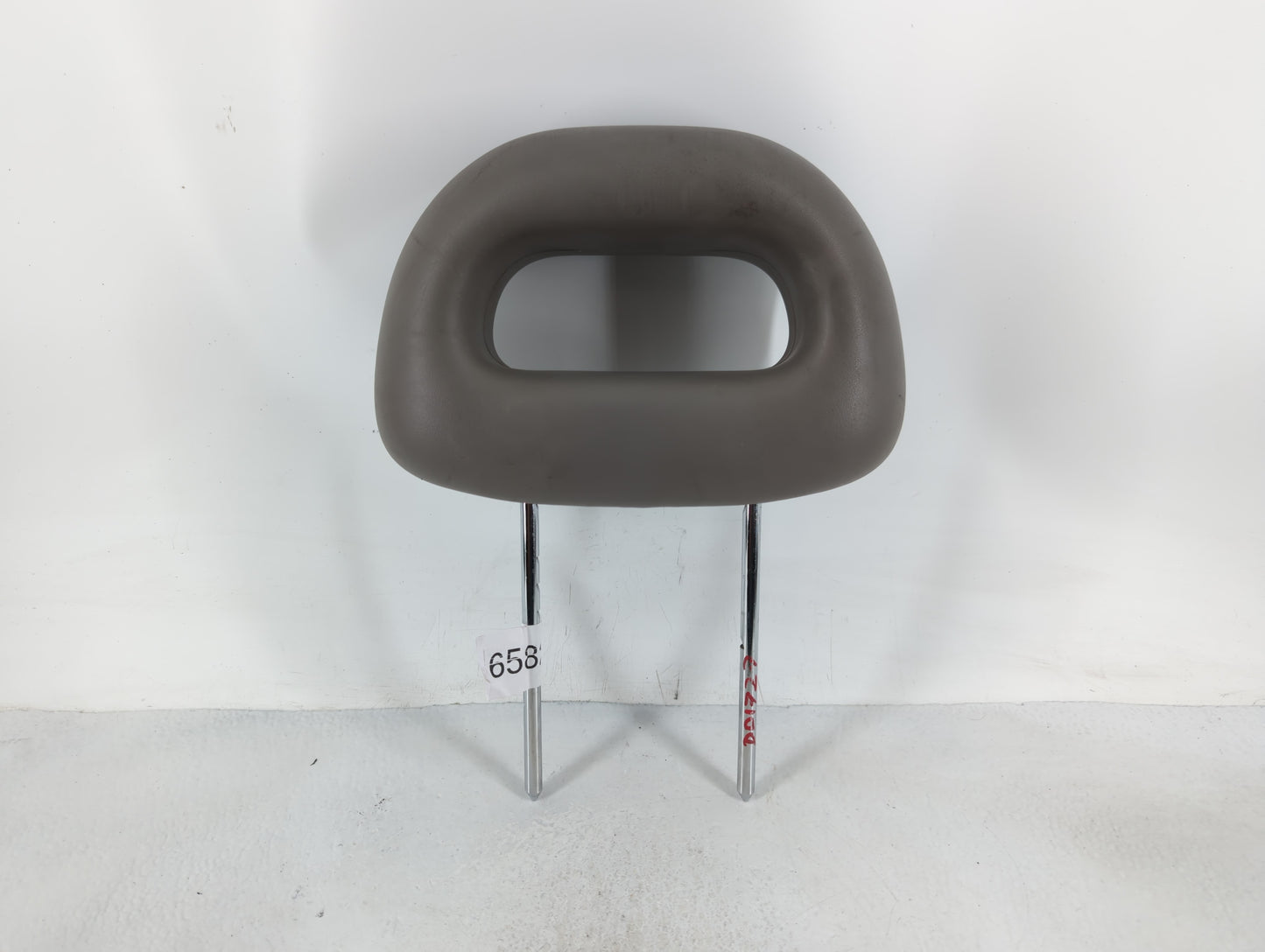 2005-2007 Saturn Ion Headrest Head Rest Front Driver Passenger Seat Fits Fits 2005 2006 2007 OEM Used Auto Parts - Oemusedau