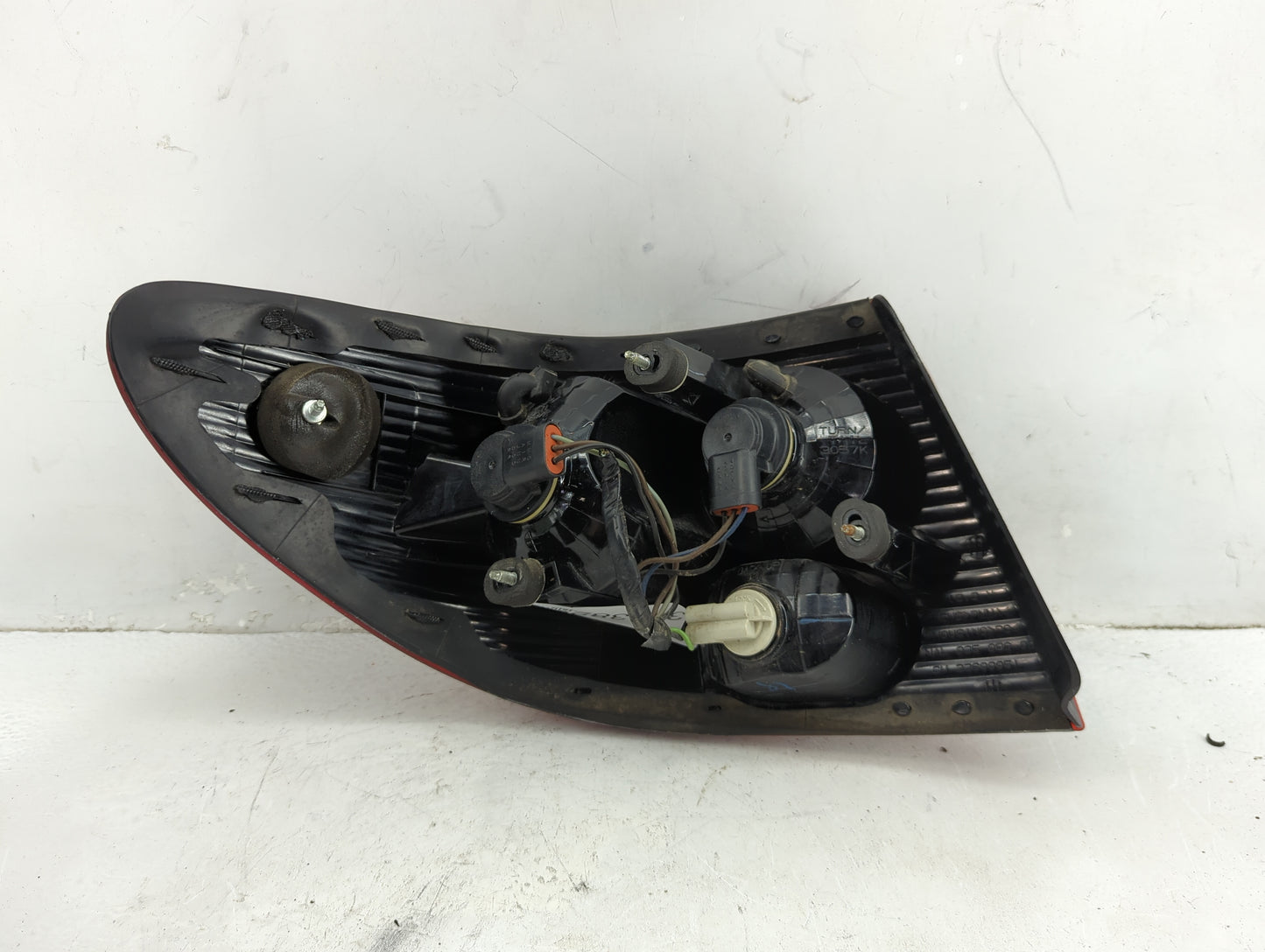 2003 Saturn L200 Tail Light Assembly Passenger Right OEM P/N:22699951 Fits Fits 2004 2005 OEM Used Auto Parts - Oemusedautop