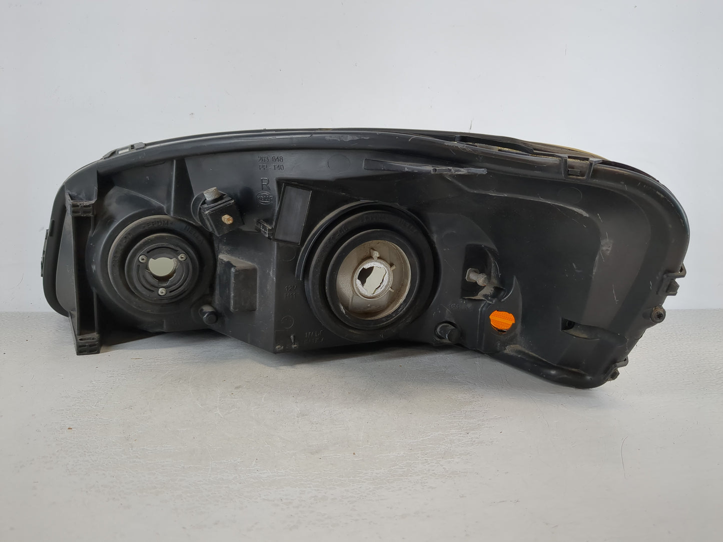 2005-2007 Saturn Relay Passenger Right Oem Head Light Headlight Lamp - Oemusedautoparts1.com