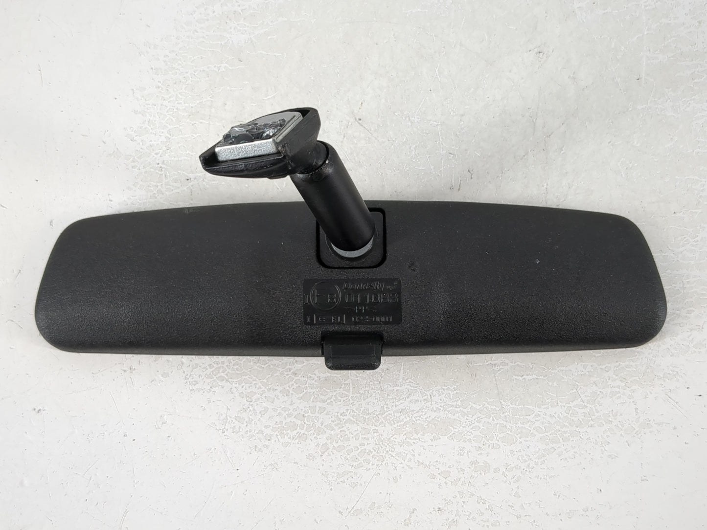 2005-2007 Saturn Relay Interior Rear View Mirror Replacement OEM Fits OEM Used Auto Parts - Oemusedautoparts1.com