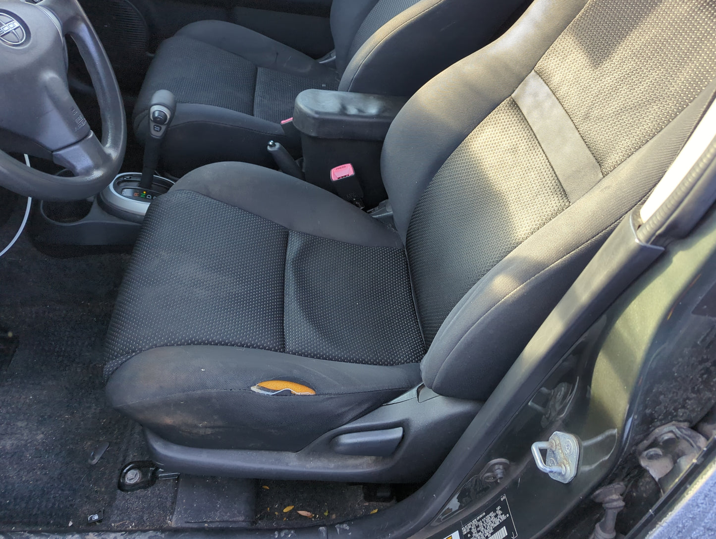 2005-2005 Scion Xb Driver Front Seat Oem - Oemusedautoparts1.com