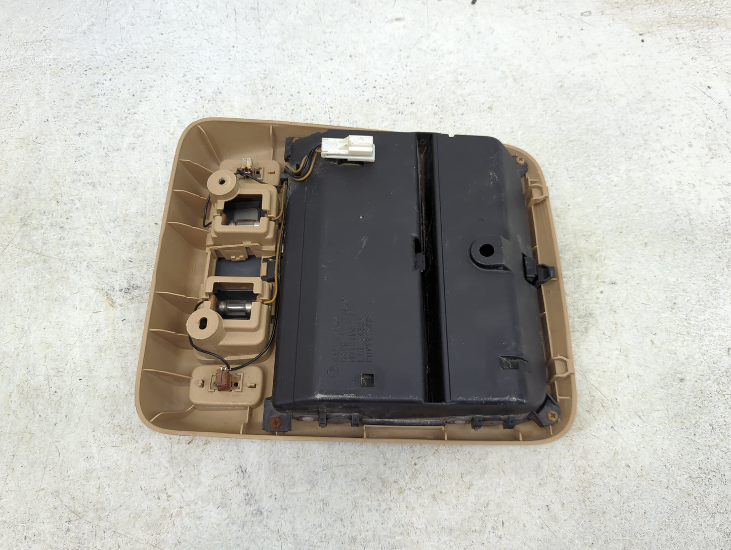 2005 Subaru Forester Overhead Roof Console - Oemusedautoparts1.com