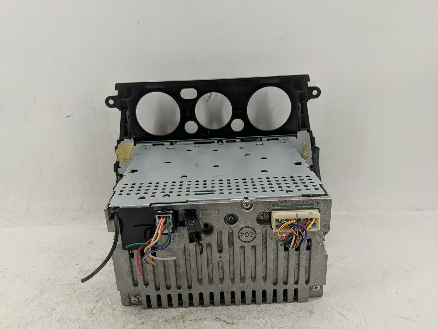 2005-2006 Subaru Legacy Radio AM FM Cd Player Receiver Replacement P/N:86201AG64A Fits Fits 2005 2006 OEM Used Auto Parts -