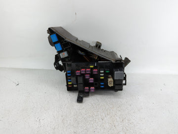 2002-2005 Subaru Legacy Fusebox Fuse Box Panel Relay Module P/N:MB502000B MB502050B Fits Fits 2002 2003 2004 2005 OEM Used Auto Parts
