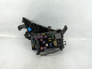 2005 Subaru Legacy Fusebox Fuse Box Panel Relay Module P/N:50129A 82241AG01A Fits OEM Used Auto Parts