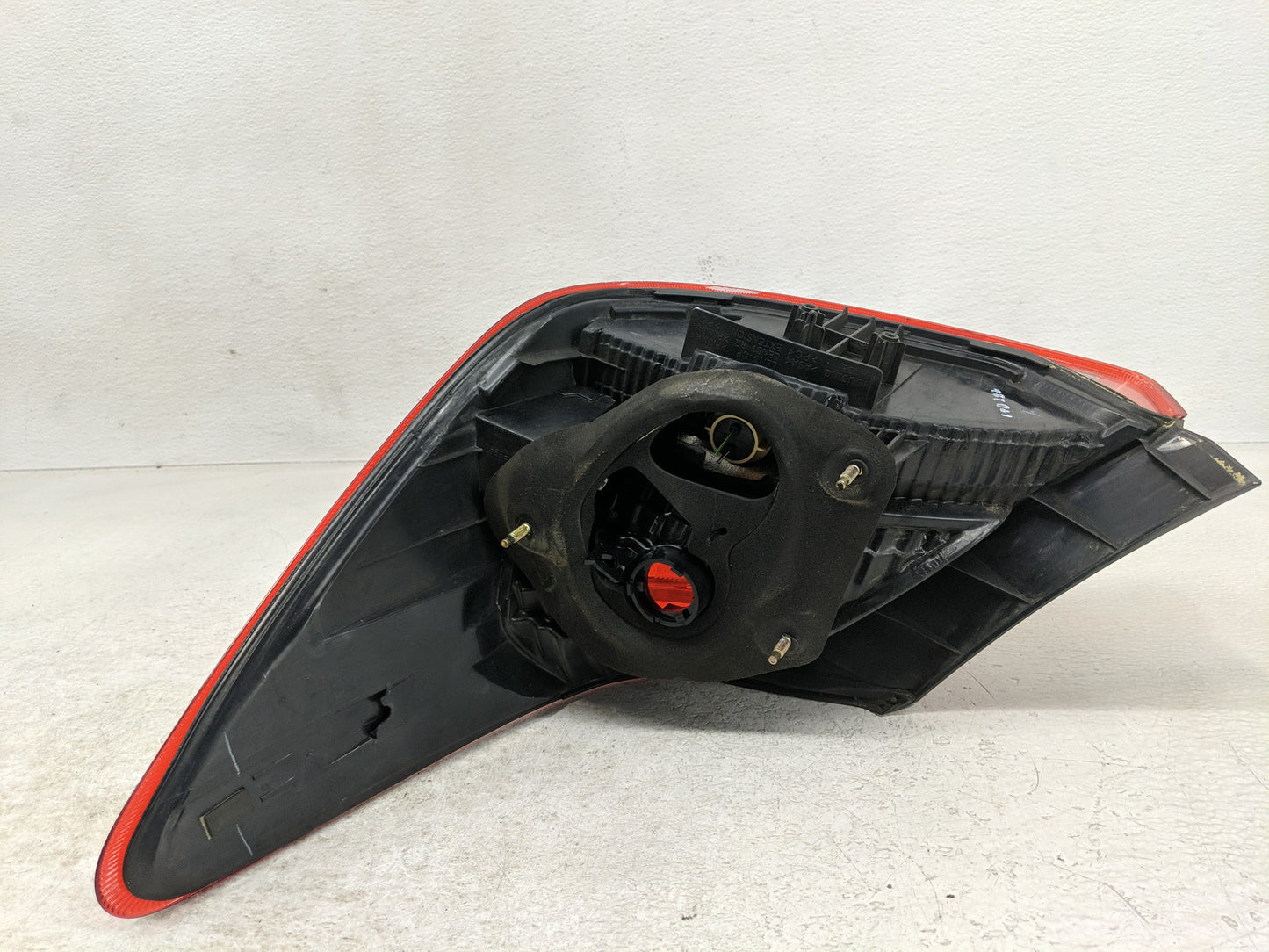 2005-2010 Toyota Avalon Tail Light Assembly Driver Left OEM Fits Fits 2005 2006 2007 2010 OEM Used Auto Parts - Oemusedautop