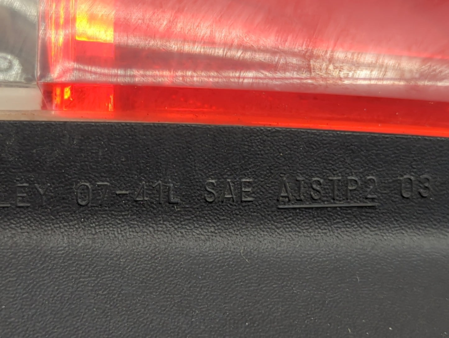 2005-2010 Toyota Avalon Tail Light Assembly Passenger Right OEM Fits Fits 2005 2006 2007 2010 OEM Used Auto Parts - Oemuseda