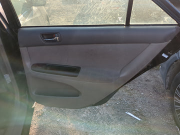 2002-2006 Toyota Camry Passenger Rear Door Oem
