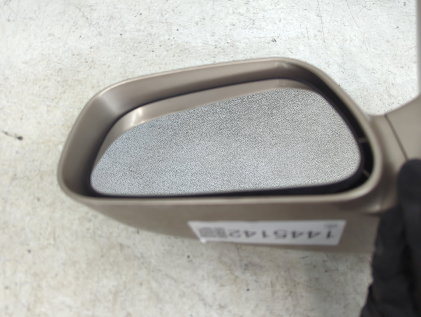 2002-2006 Toyota Camry Driver Side View Mirror - Left Door Mirror OEM Used - Oemusedautoparts1.com