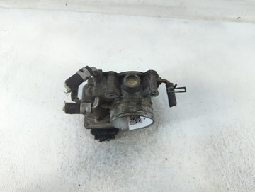 2004-2006 Toyota Camry Throttle Body P/N:22030-0H020 Fits Fits 2004 2005 2006 2007 OEM Used Auto Parts