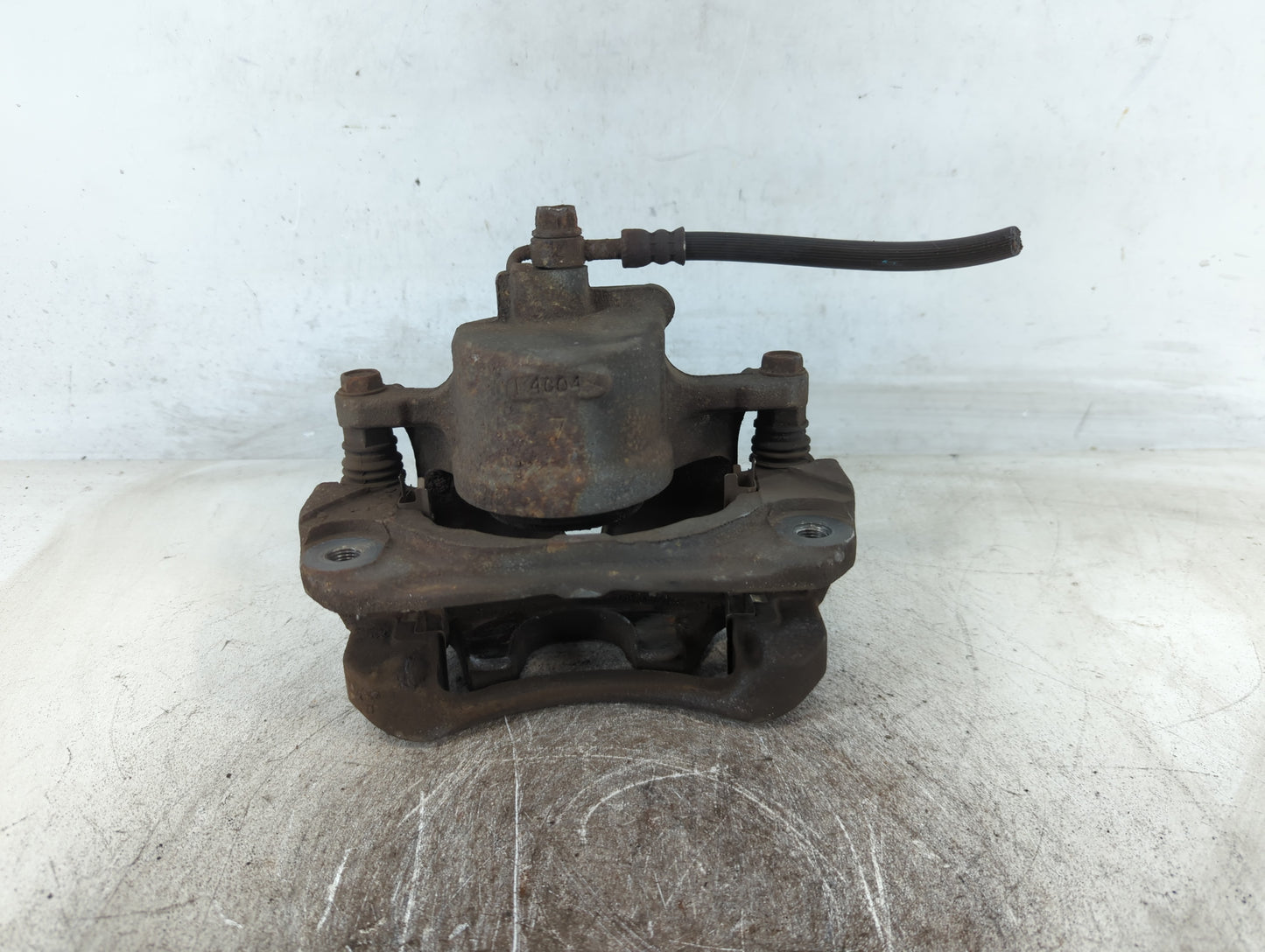 2002-2006 Toyota Camry Front Passenger Right Brake Caliper 699725 - Oemusedautoparts1.com