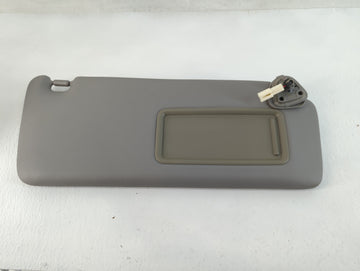 2004-2007 Toyota Highlander Sun Visor Shade Replacement Passenger Right Mirror Fits Fits 2004 2005 2006 2007 OEM Used Auto Parts