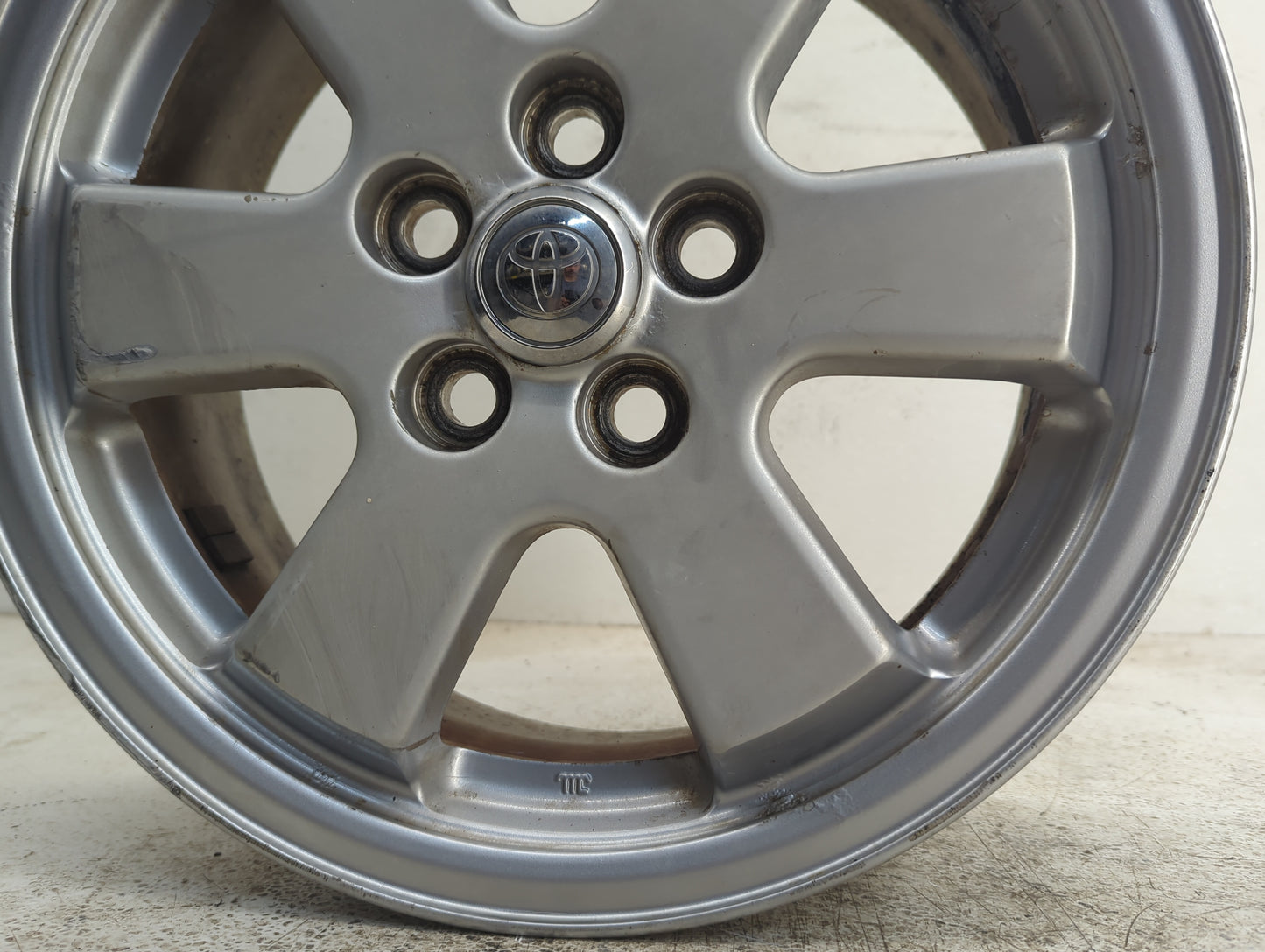 2004-2009 Toyota Prius Oem Wheel Rim - Oemusedautoparts1.com