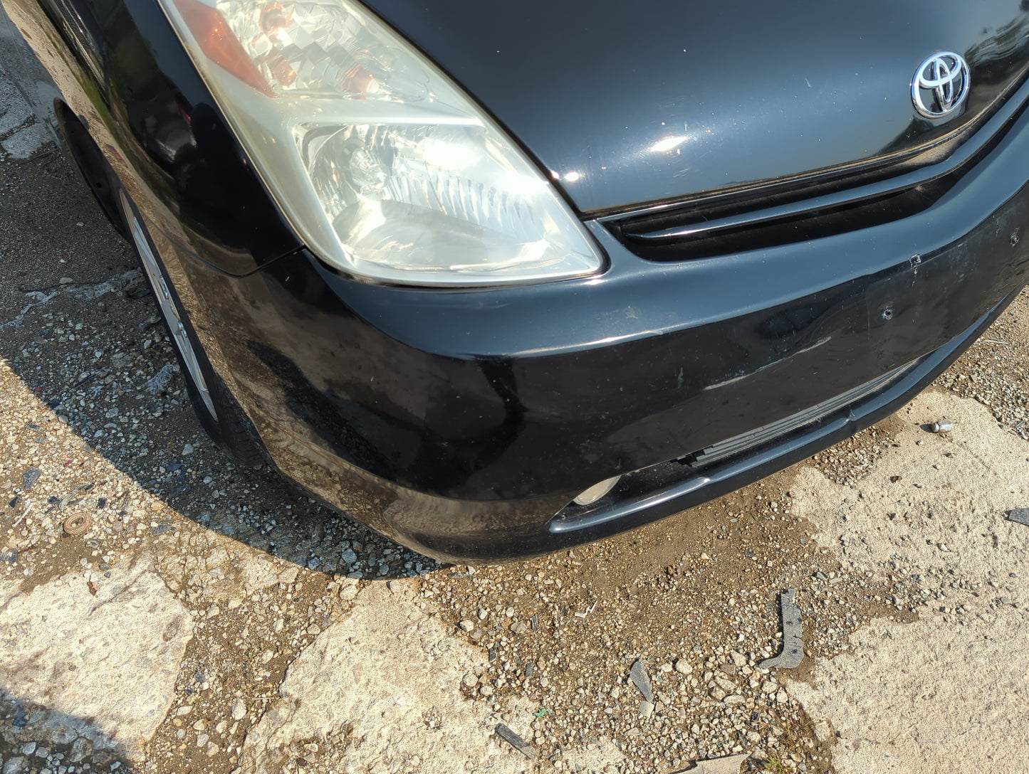 2004-2009 Toyota Prius Front Bumper - Oem - Oemusedautoparts1.com