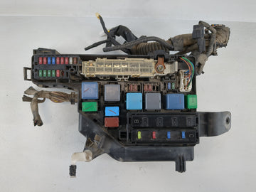 2004-2009 Toyota Prius Fusebox Fuse Box Panel Relay Module Fits Fits 2004 2005 2006 2007 2008 2009 OEM Used Auto Parts