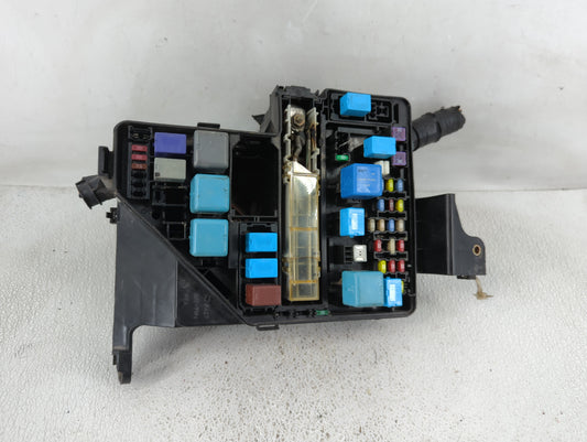 2004-2006 Toyota Sienna Fusebox Fuse Box Panel Relay Module P/N:7154-8434 Fits Fits 2004 2005 2006 OEM Used Auto Parts