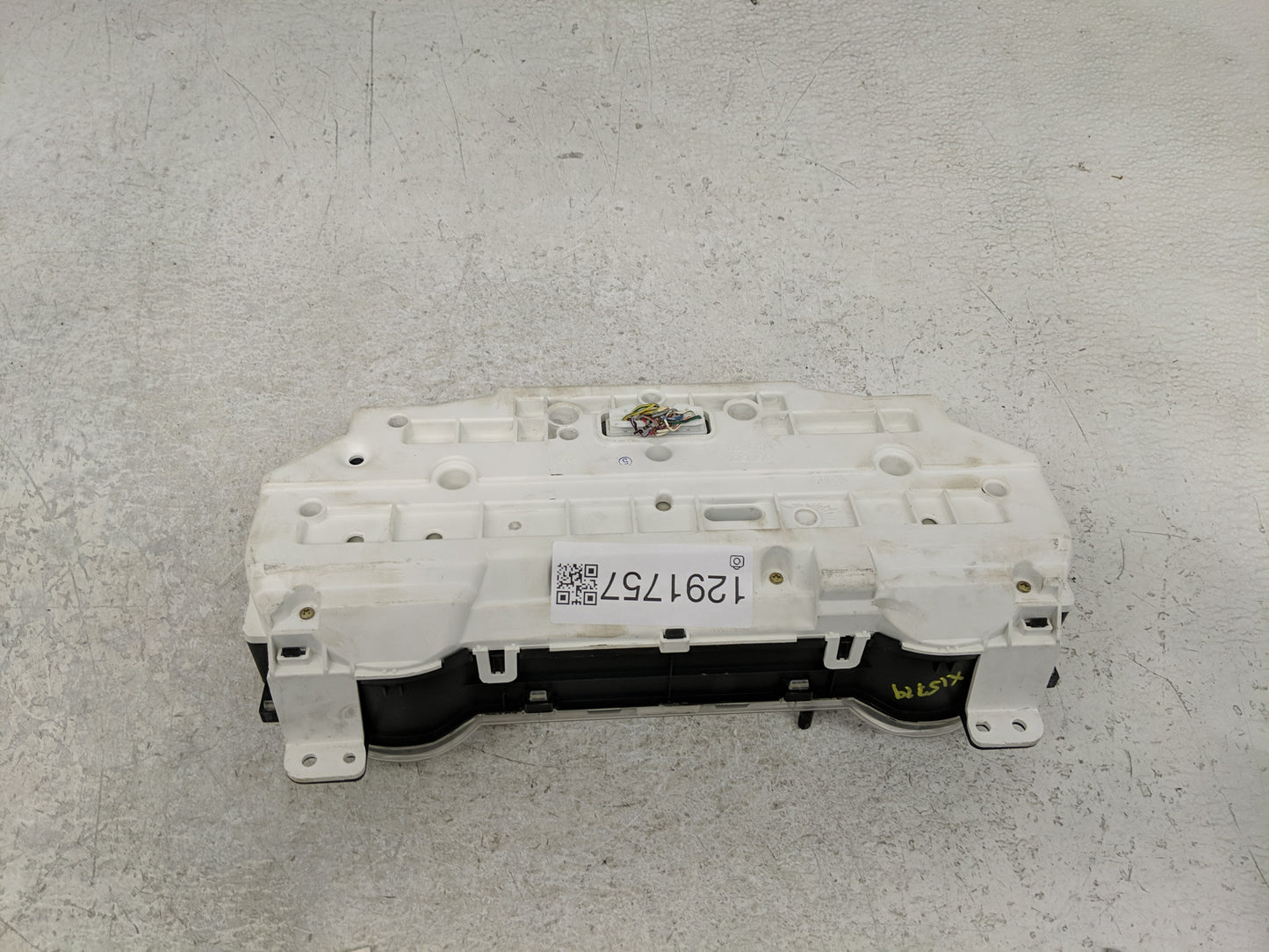 2004-2005 Toyota Sienna Instrument Cluster Speedometer Gauges P/N:83800-08150-00 Fits Fits 2004 2005 OEM Used Auto Parts - O