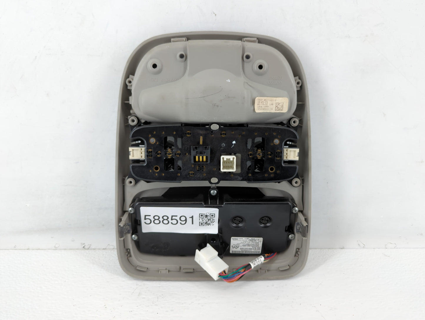 2004-2010 Toyota Sienna Overhead Roof Console 588591 - Oemusedautoparts1.com