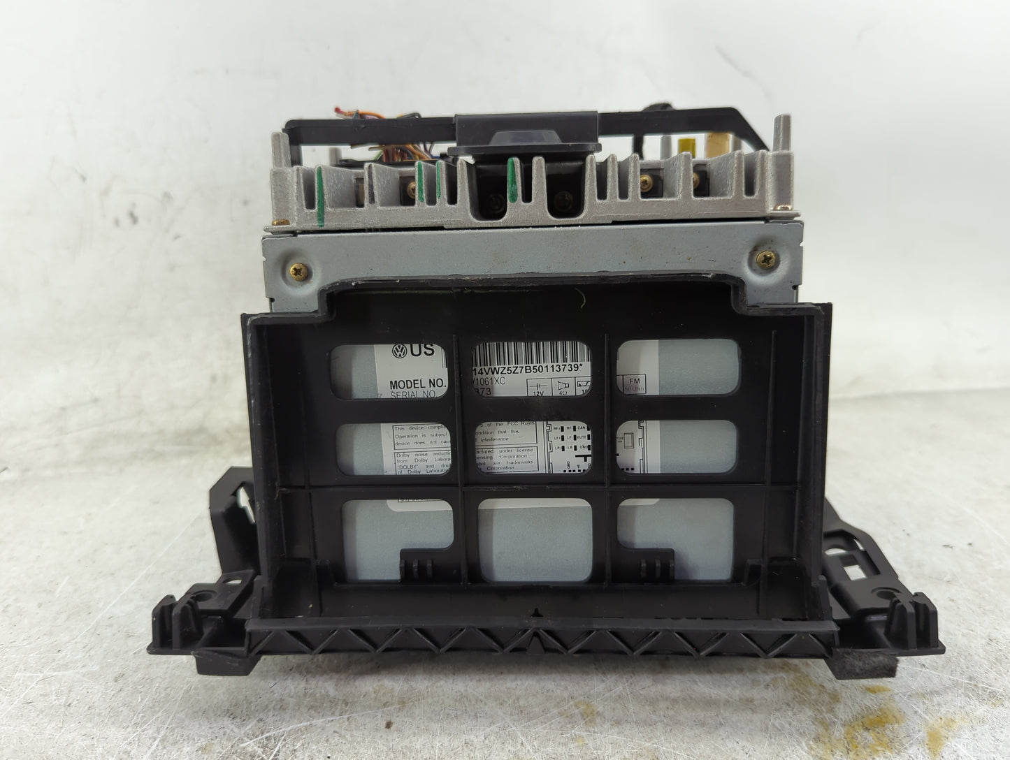 1999-2005 Volkswagen Jetta Radio AM FM Cd Player Receiver Replacement Fits Fits 1998 1999 2000 2001 2002 2003 2005 OEM Used