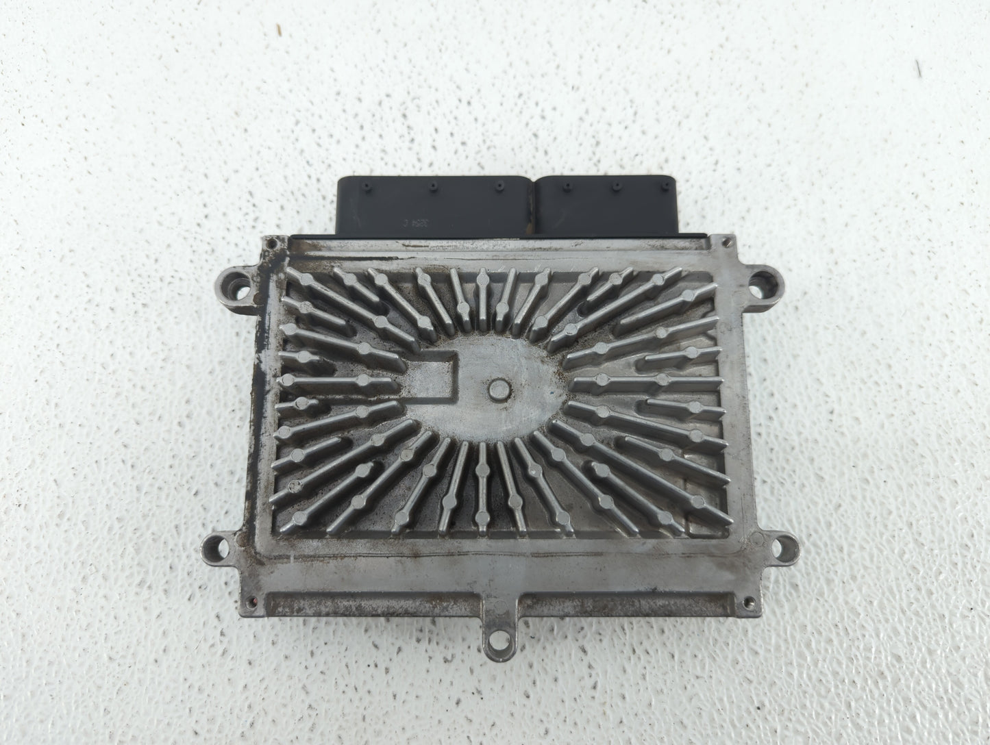 2005 Volvo V40 PCM Engine Control Computer ECU ECM PCU OEM P/N:P30650677 P30743102 Fits Fits 2004 2006 OEM Used Auto Parts -