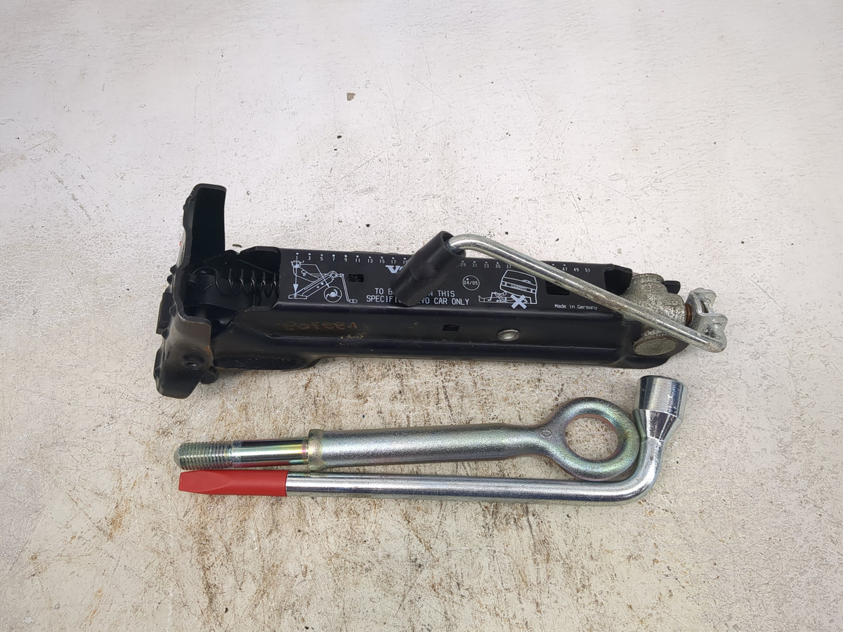 2005 Volvo V70 Spare Scissor Car Jack - Oemusedautoparts1.com