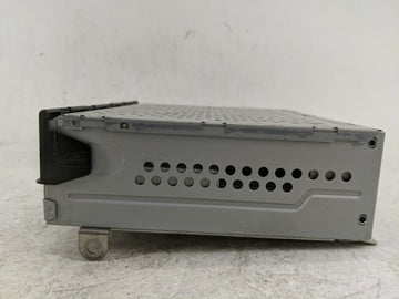 2005-2009 Audi A6 Radio AM FM Cd Player Receiver Replacement P/N:4F0 035 541 B Fits Fits 2005 2006 2007 2008 2009 OEM Used Auto Parts