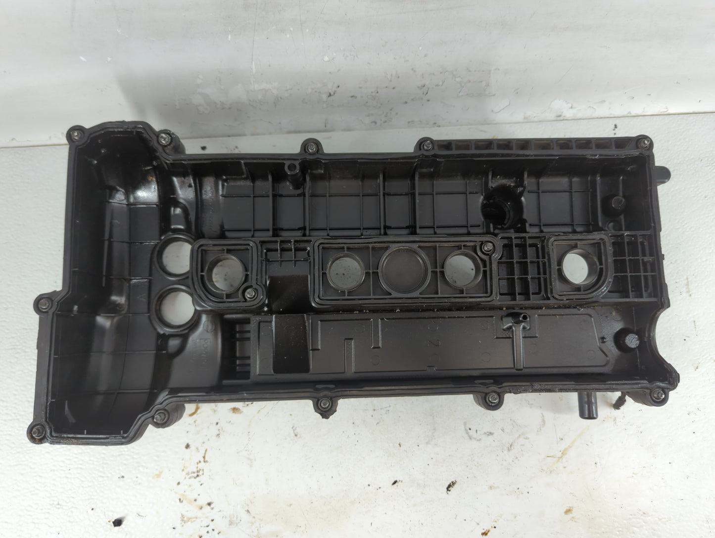 2003-2006 Audi A8 Driver Left Cylinder Head Valve Cover P/N:29071321575922 Fits Fits 2003 2004 2005 2006 OEM Used Auto Parts